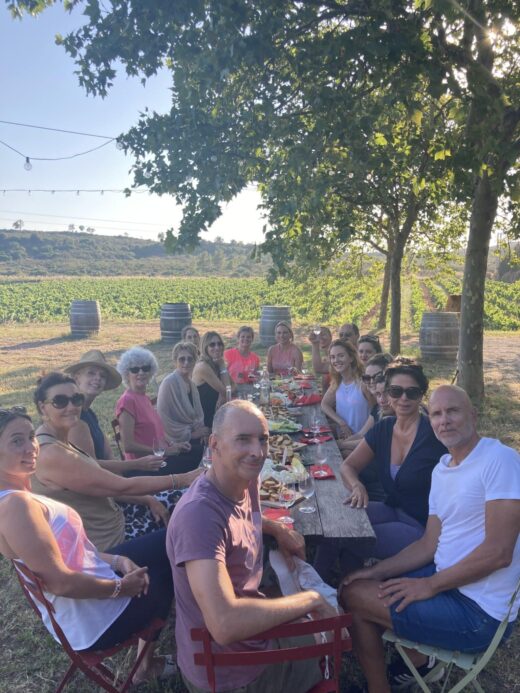 D&#x00E9;couvrez&#x20;l&amp;&#x23;8217&#x3B;Ap&#x00E9;ro&#x20;Yoga&#x20;dans&#x20;le&#x20;Var&#x20;&#x3A;&#x20;D&#x00E9;tente,&#x20;Convivialit&#x00E9;&#x20;et&#x20;Bien-&#x00EA;tre