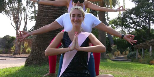 Yoga pour EVJF dans le Golfe de Saint-Tropez : Une Expérience Inoubliable